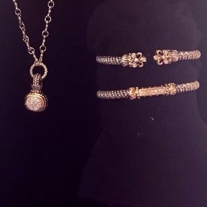 Jewelry necklaces bracelets